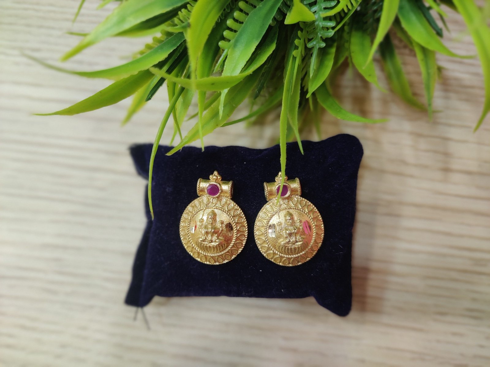 oppo_16 Panchaloham Sutralu - Image 1