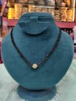 BLACK BEEDS - Image 2